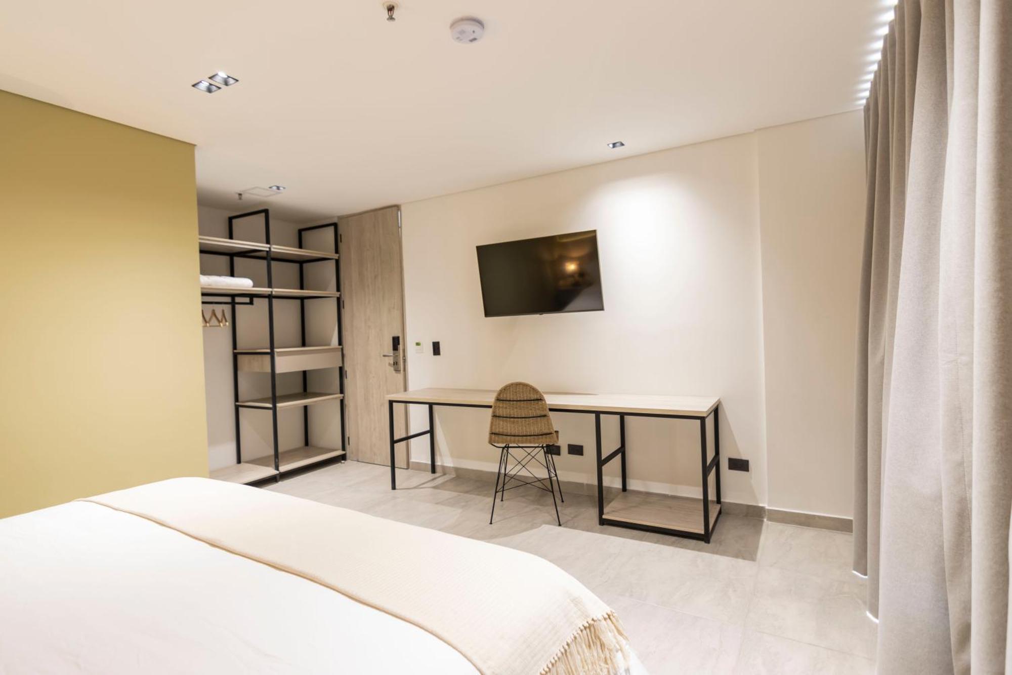 Sonata 44 Hotel Laureles Medellin Exterior photo