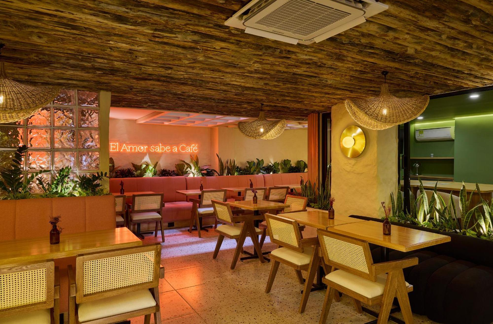 Sonata 44 Hotel Laureles Medellin Exterior photo
